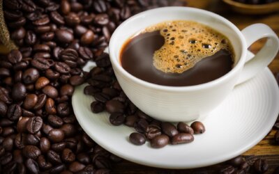 Avkalka kaffemaskinen med ättika – så gör du